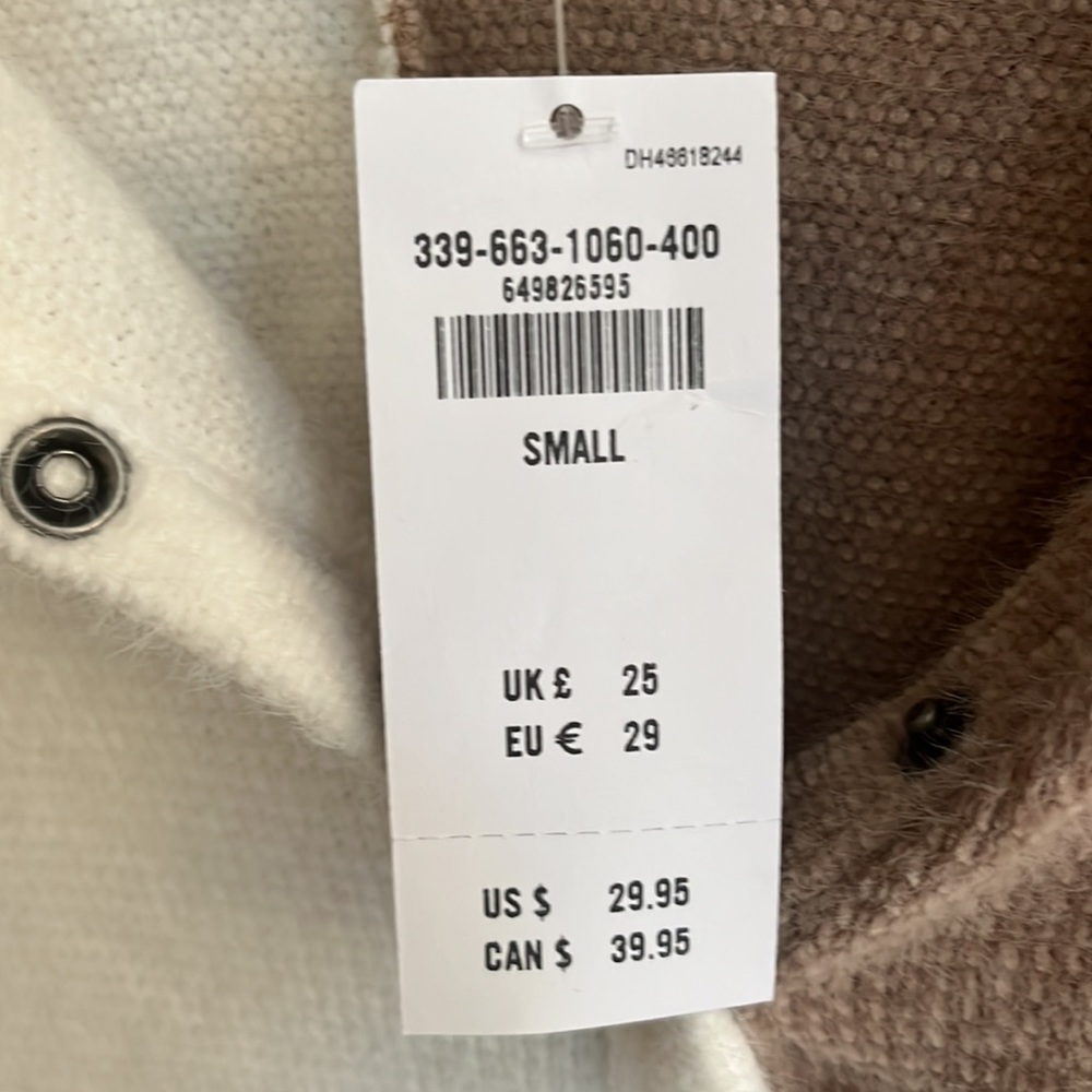 Hollister Two Tone Long Sleeve - Picture 3 of 6